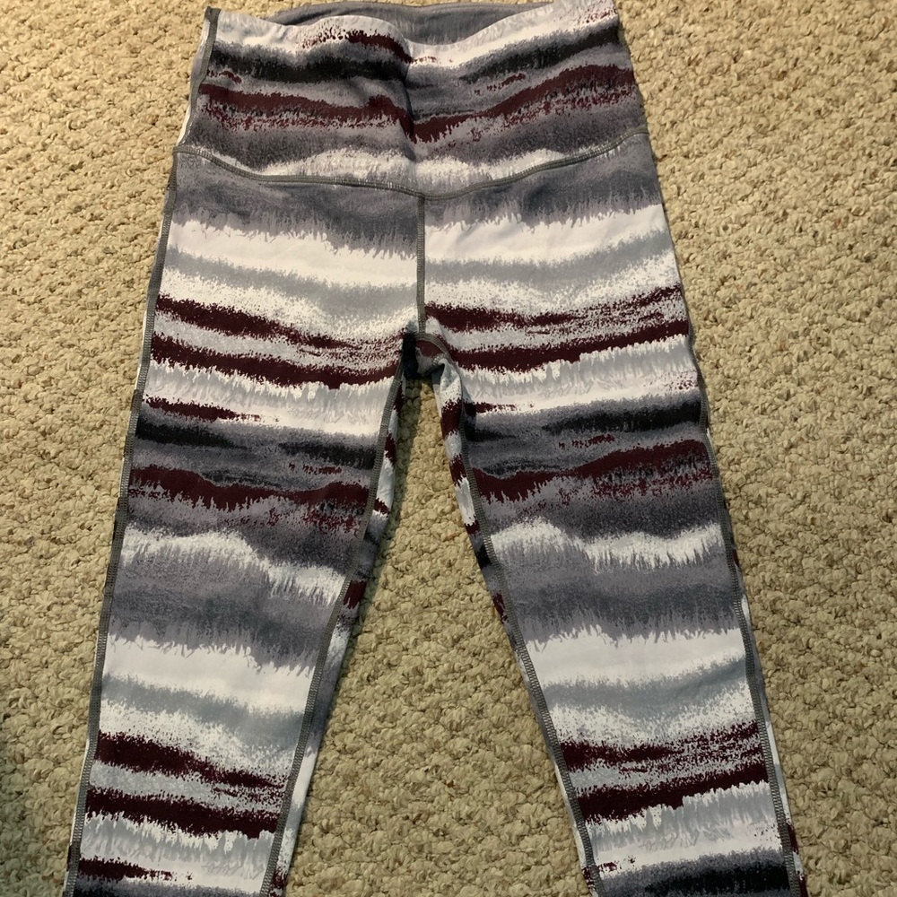 Mono B Zen Out Printed Leggings - NWOT